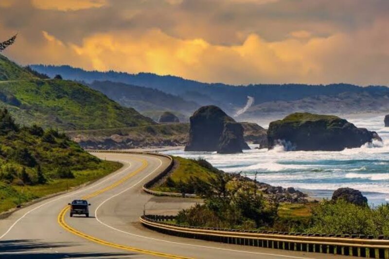 4 Scenic Road Trips in Oregon From the Pacific Coast to Crater Lake