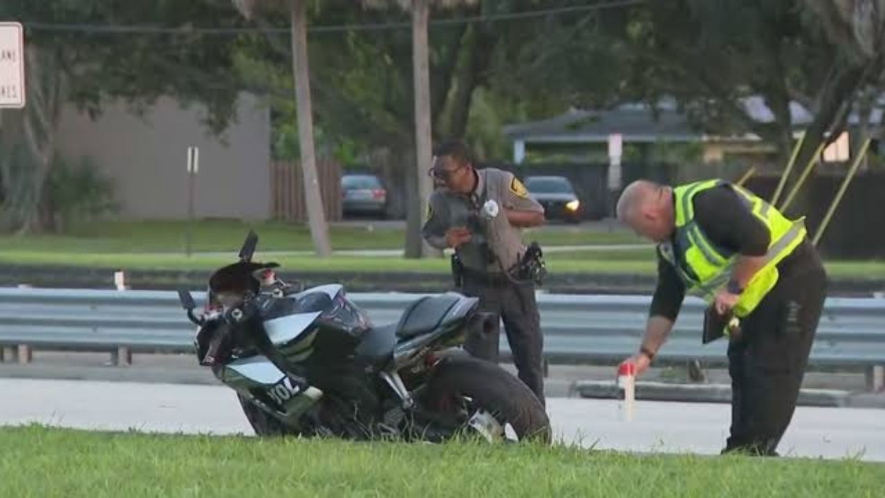 One Dead, Another Hospitalized After Motorcycle Crash on Sunrise Boulevard in Plantation