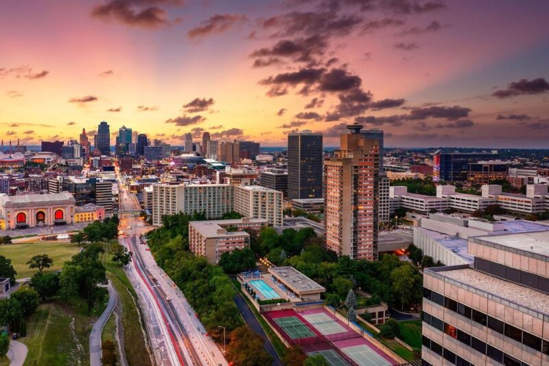 Where People Are Moving in Missouri: 8 Cities Seeing Population Growth